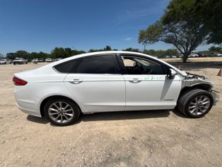 2017 Ford Fusion Hybrid SE - Exterior Side Passenger
